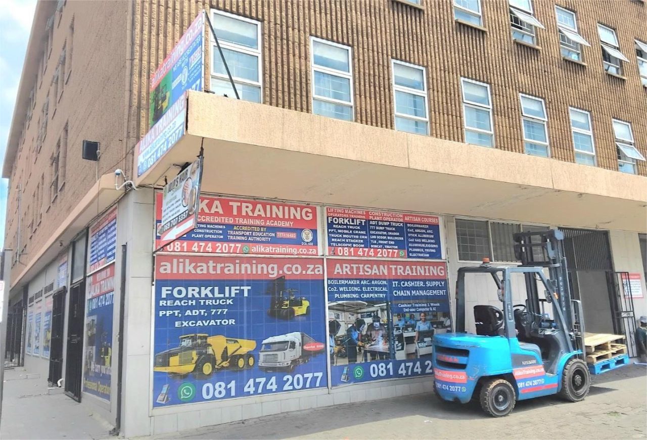 Black Friday discount at Alika training collage for forklift and welding courses in Benoni.